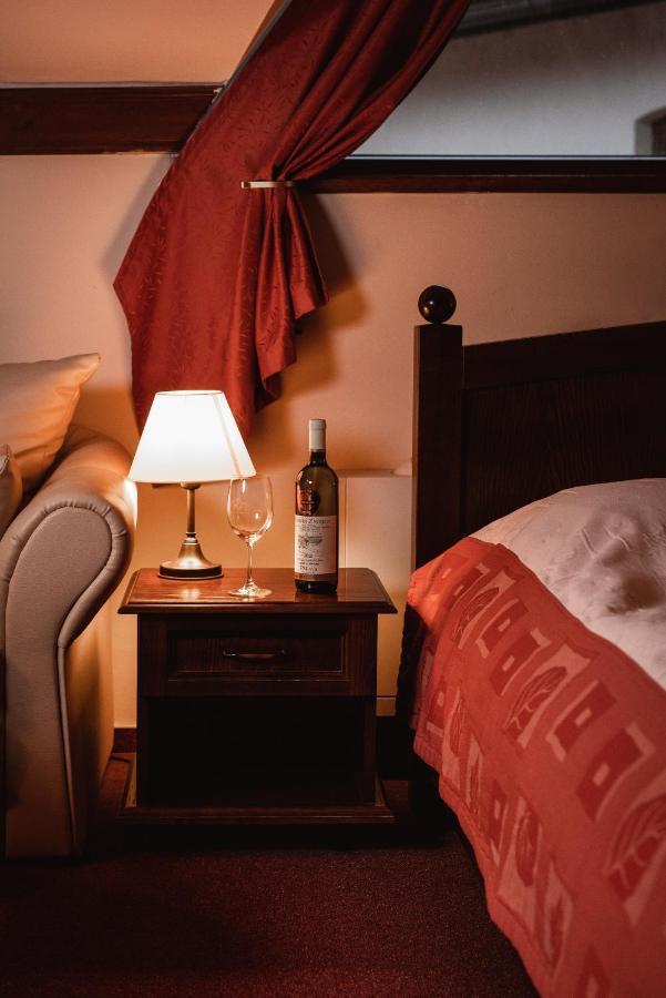 Hotel Green Gondola Plzeň Extérieur photo